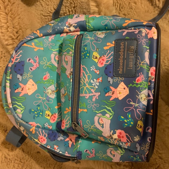 Backpack - Picture 1 of 3